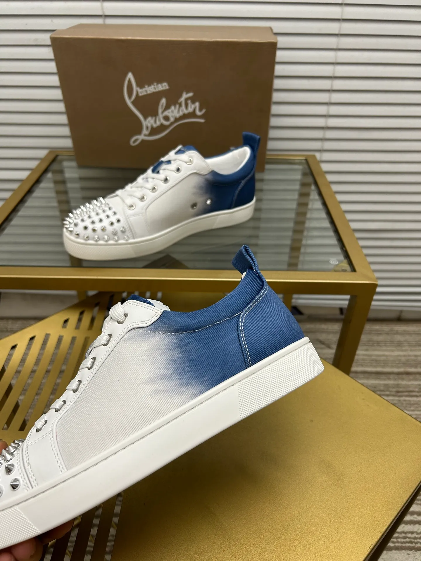 (Customized model) Ex-factory price is 480. christian louboutin (CL red sole shoes) counter series, casual sneakers for couples 📢 📢 📢 Exclusive hot style release 🎈🎈💪 Movable latex feet 👻 Finished outsole line [Proud] 😝Female 35-40# Male 38#-46, global supply😝 [Top version]: Original imported genuine leather upper, top original leather lining, original molded TPU outsole, original 1:1 detail processing, original shoe last,